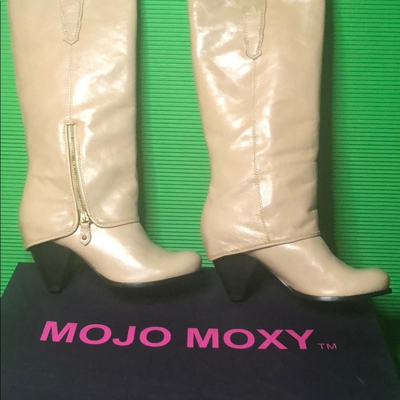 MOJO MOXY OFF WHITE LEATHER BOOTS, SZ 8.5 - Picture 2 of 7
